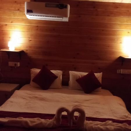 Hotel The Cool Huts Ashvem Beach Exterior foto
