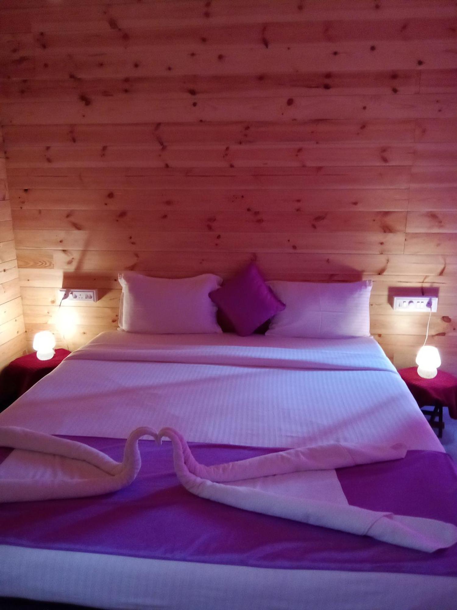 Hotel The Cool Huts Ashvem Beach Exterior foto